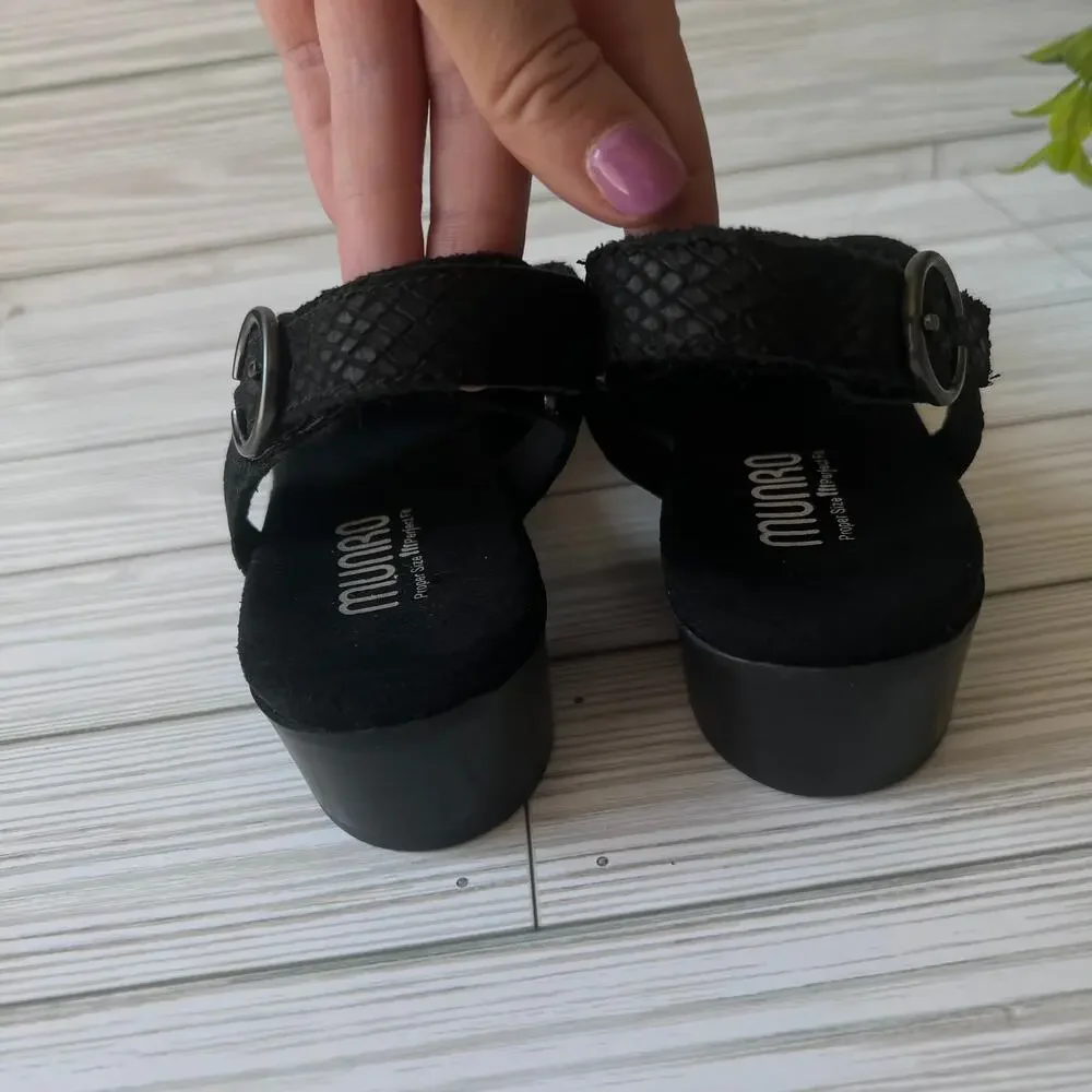Munro 'Jenny' Black Lizard Print Nubuck Open-Toe Sandals Size: 8.5N Narrow Fit - Picture 7 of 13